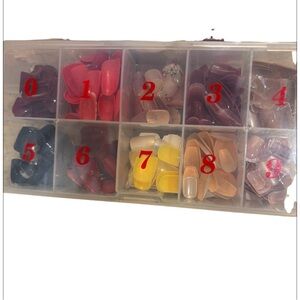 Multi-Color Glue On Nails with Storage Box